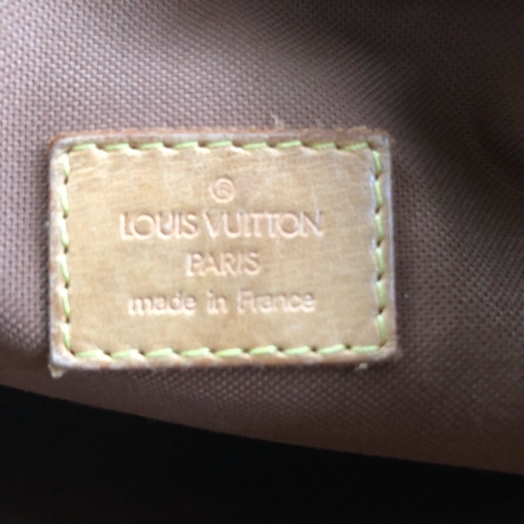 Authentic Louis Vuitton Bosphore crossbody - Picture 5 of 7